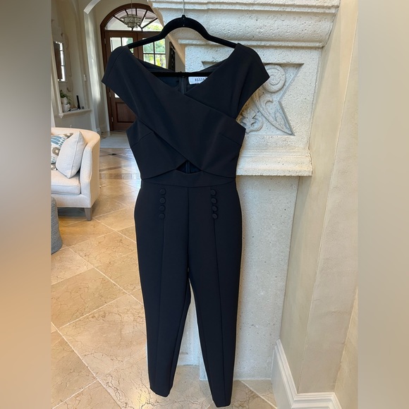 Sorrento Jumpsuit
ELLIATT - Picture 7 of 11